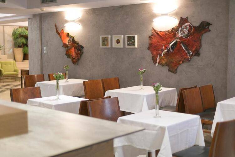 Plaza Art Hotel