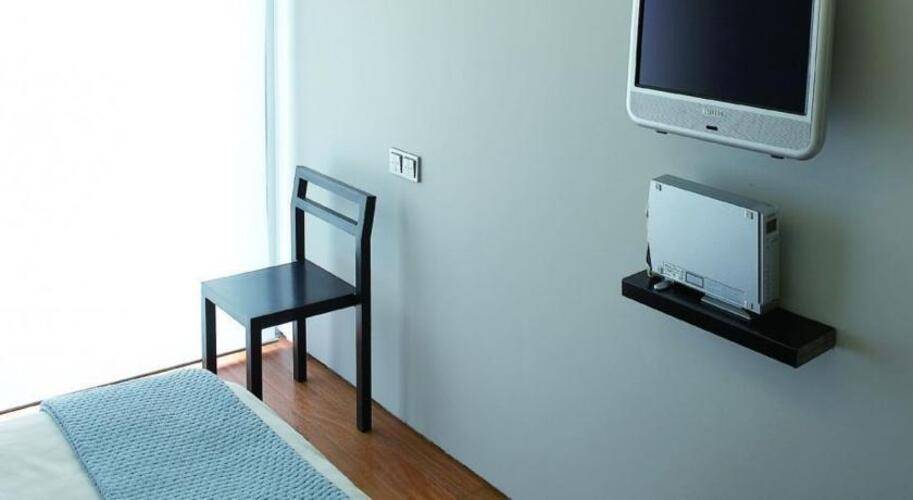 Periscope Hotel