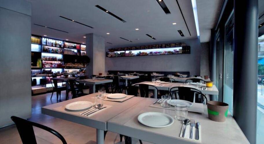 Periscope Hotel