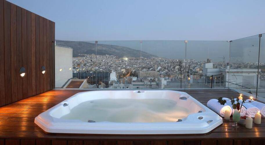 Periscope Hotel