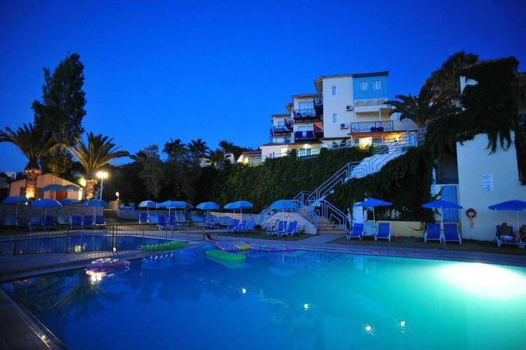 Bomo Rethymno Mare & Water Park