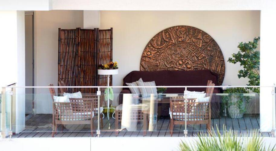 Tropical Hotel