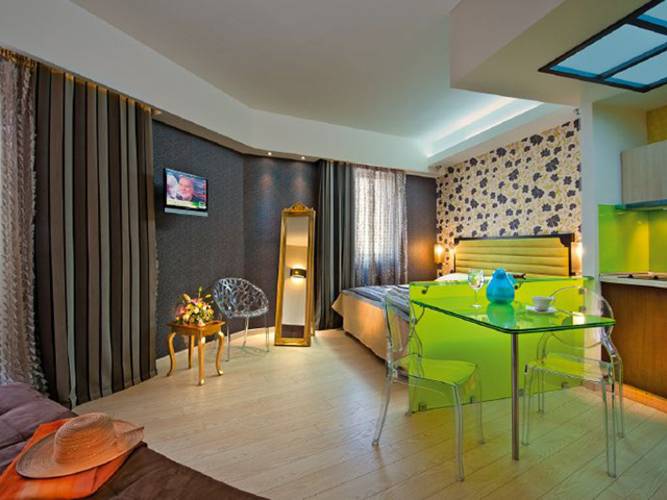 Steris Elegant Beach Hotel