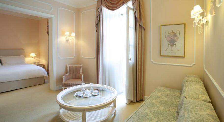The Kefalari Suites