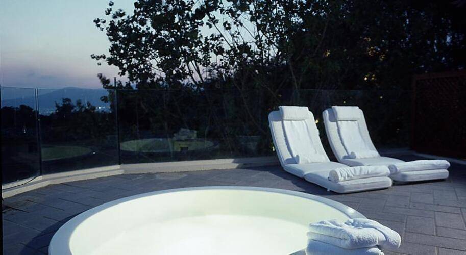 The Kefalari Suites