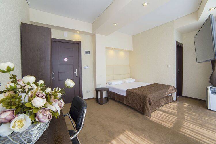 Гранд Отель Гагра (Grand Hotel Gagra)