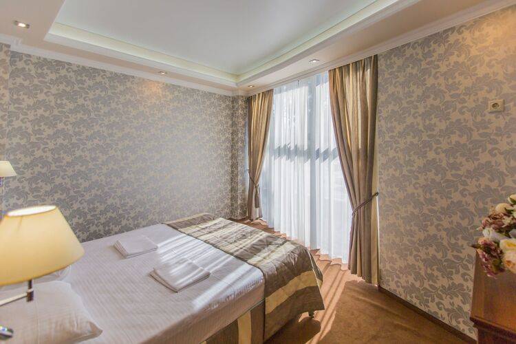 Гранд Отель Гагра (Grand Hotel Gagra)