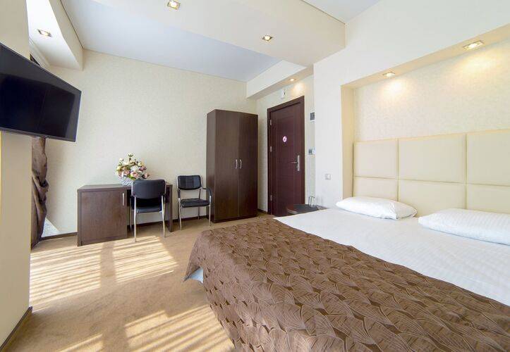 Гранд Отель Гагра (Grand Hotel Gagra)