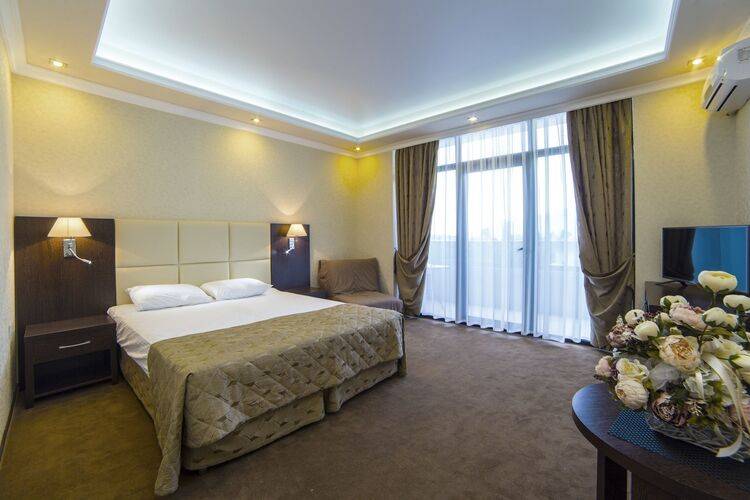 Гранд Отель Гагра (Grand Hotel Gagra)