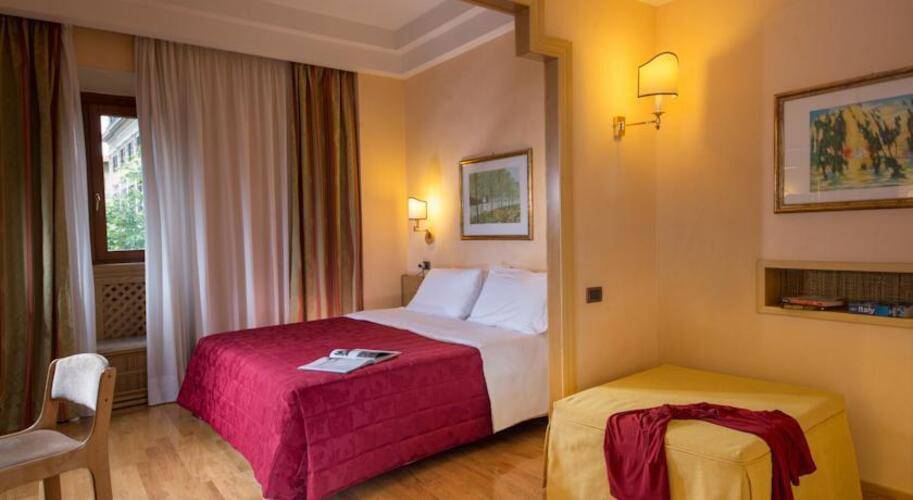 Oxford Hotel
