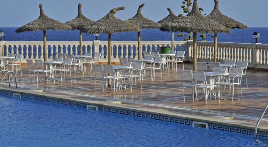 Globales America Hotel