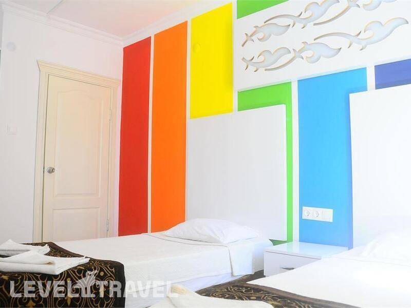 Фотография Rainbow Castle Hotel