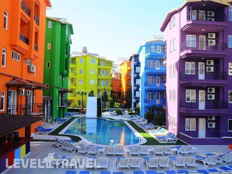 Фотография Rainbow Castle Hotel
