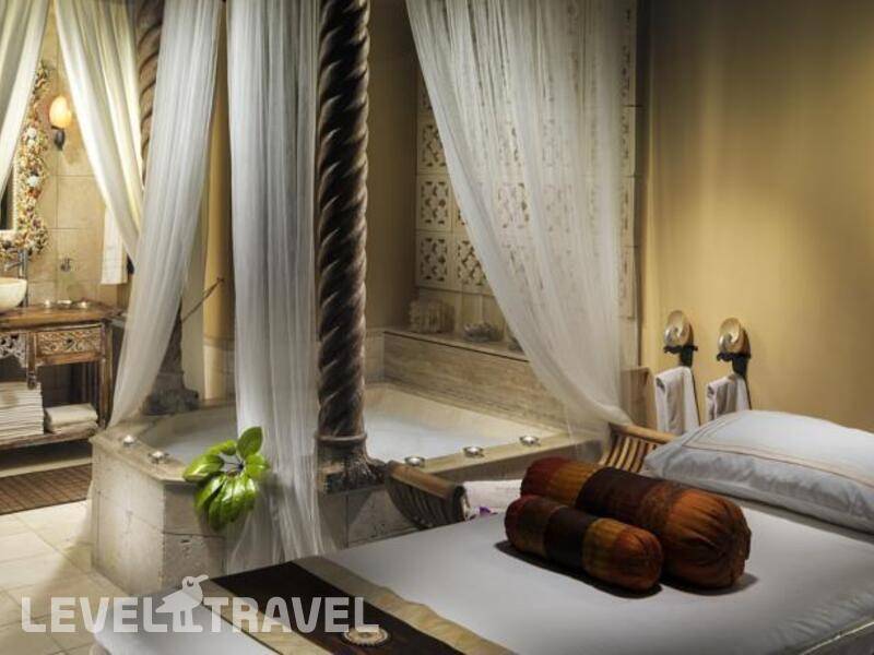 Фотография Royal Garden Villas