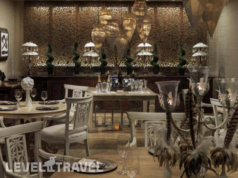 Фотография Royal Garden Villas