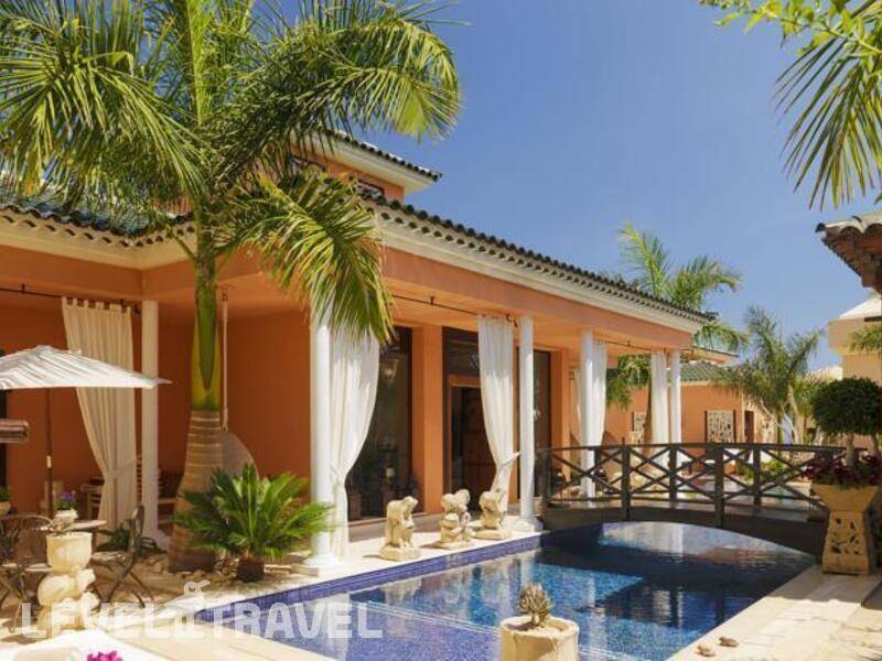 Фотография Royal Garden Villas
