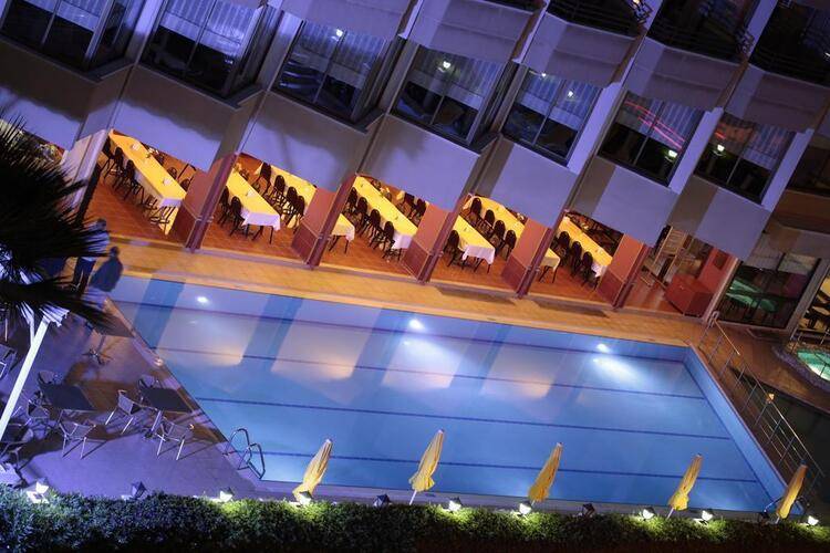 Palm Hotel