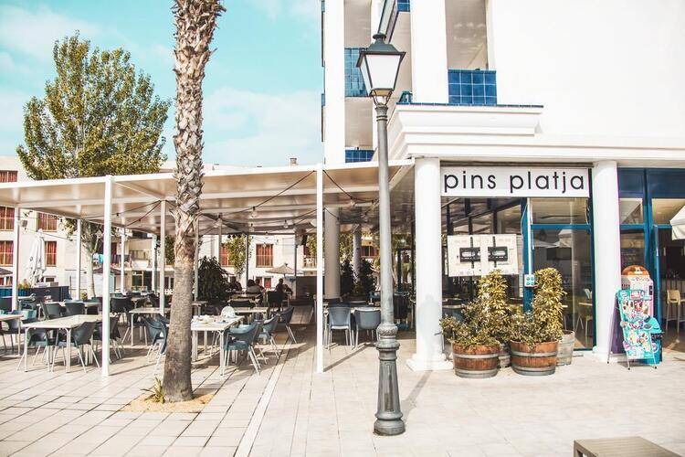 Pins Platja Apartamentos