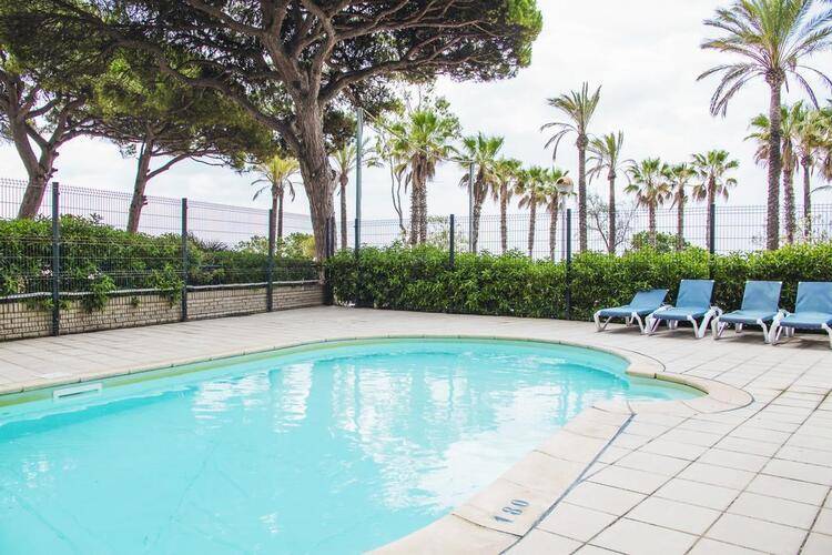 Pins Platja Apartamentos