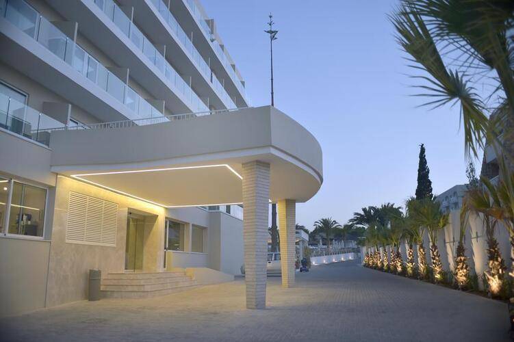 Sunrise Gardens Hotel