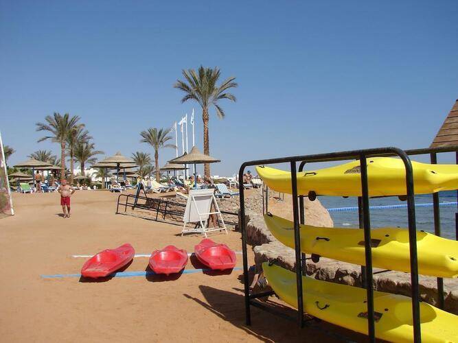 Queen Sharm Resort View & Beach