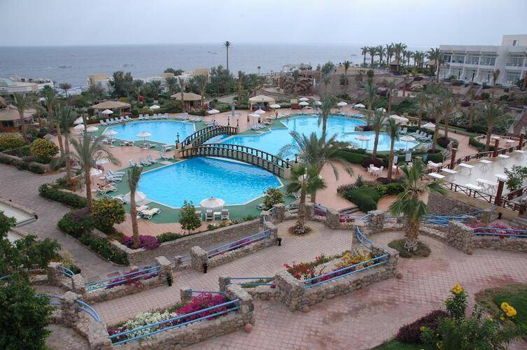 Queen Sharm Resort View & Beach