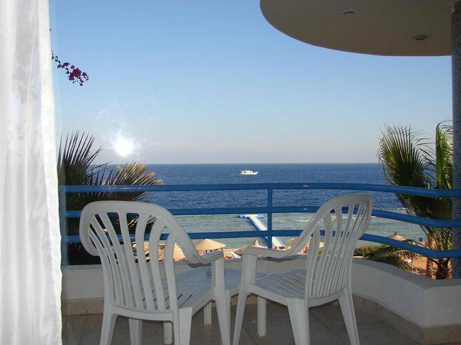 Queen Sharm Resort View & Beach