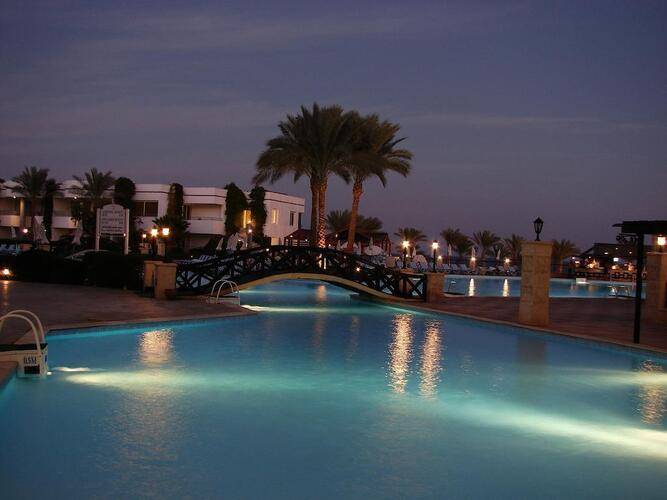 Queen Sharm Resort View & Beach