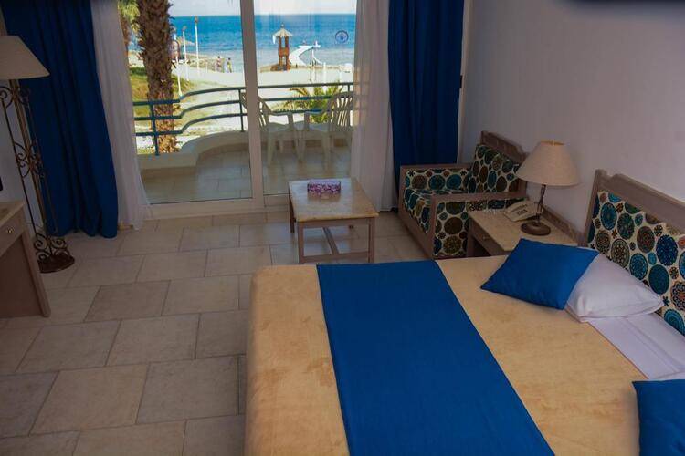 Queen Sharm Resort View & Beach