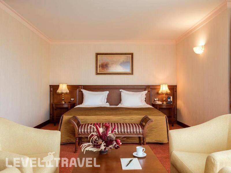 Фотография Crystal Palace Hotel