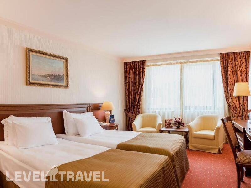 Фотография Crystal Palace Hotel