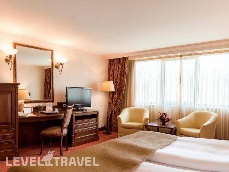 Фотография Crystal Palace Hotel