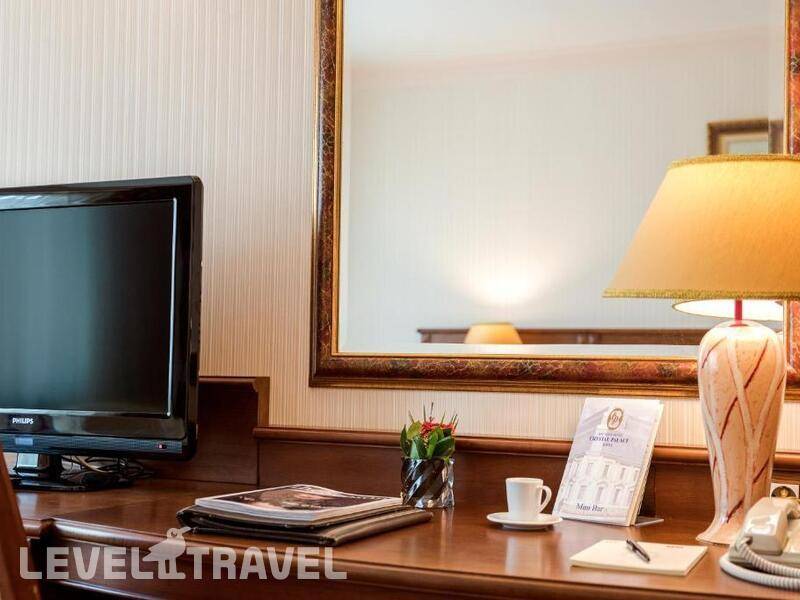 Фотография Crystal Palace Hotel