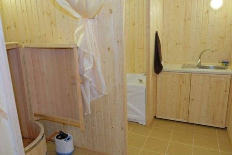Ренессанс Отель