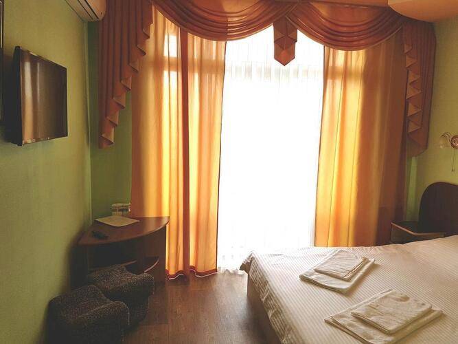 Отель Южный Берег