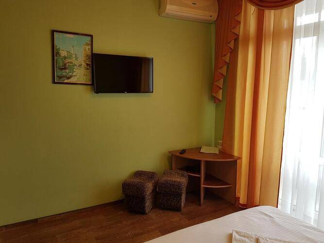 Отель Южный Берег