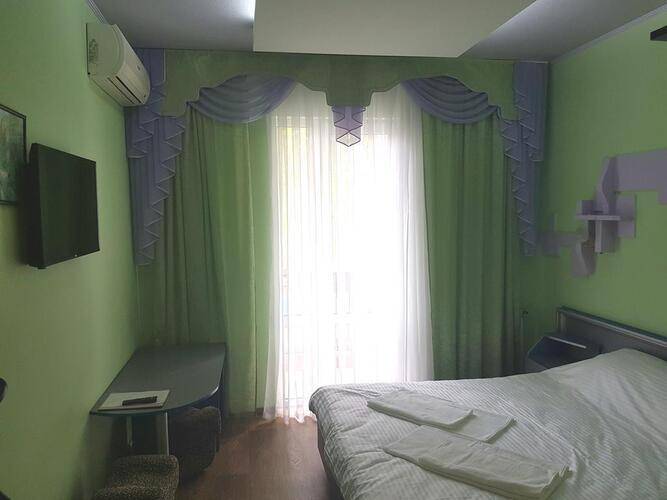 Отель Южный Берег