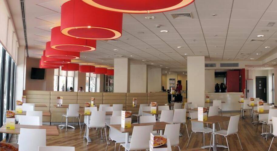 Travelodge Barcelona Poblenou — фото 7