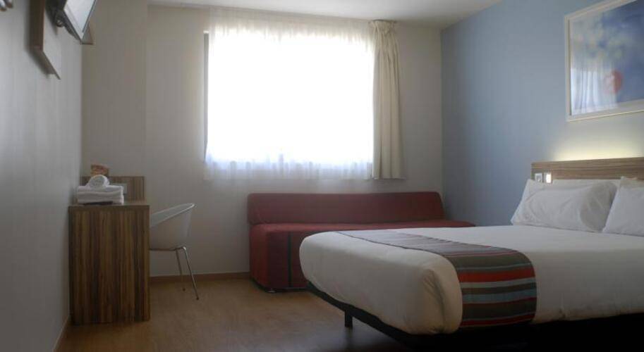 Travelodge Barcelona Poblenou — фото 22