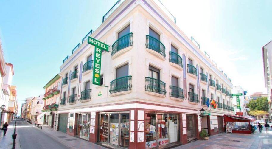 Reyesol Hotel