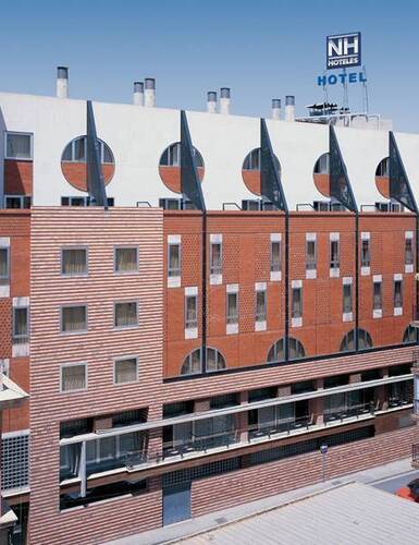 Nh Cristal Hotel