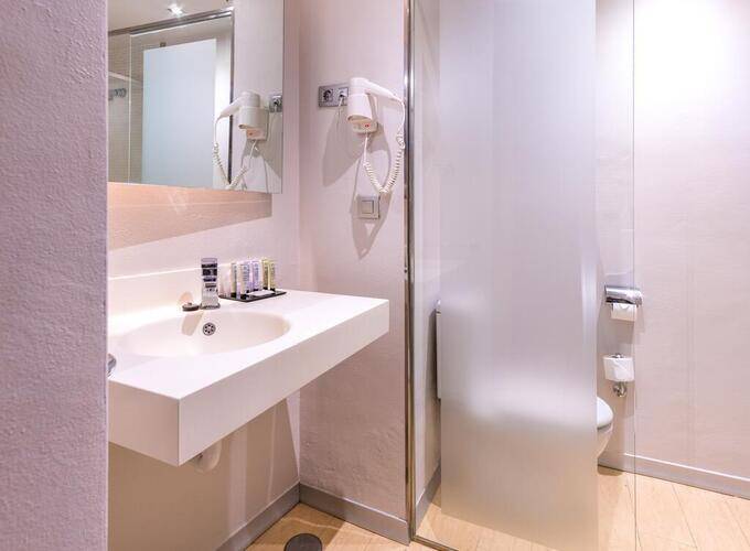 Madanis Hotel — фото 3