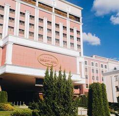 $item['hotel']['name']