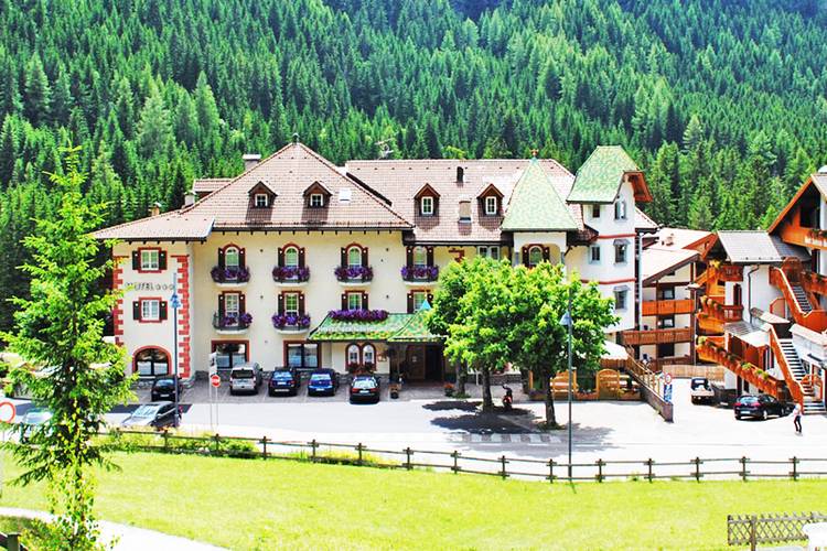Bernard Hotel Canazei