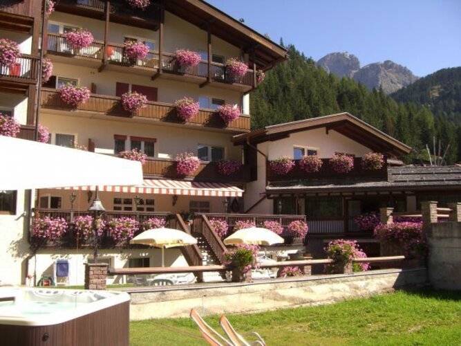 Croce Bianca Hotel