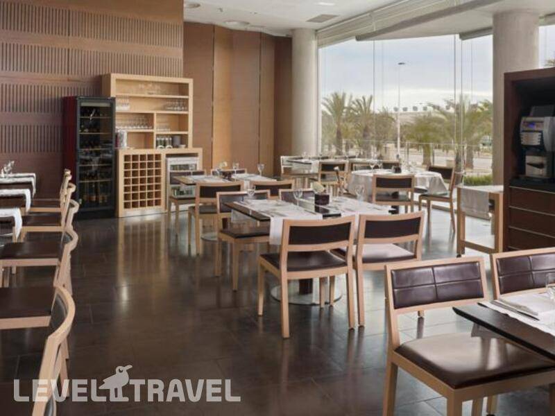 Фотография Holiday Inn Elche Hotel