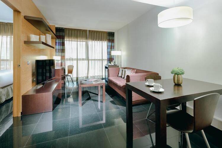 Hesperia Fira Suites Hotel — фото 3