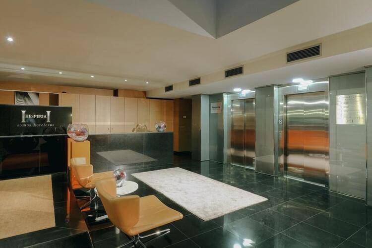 Hesperia Fira Suites Hotel — фото 28