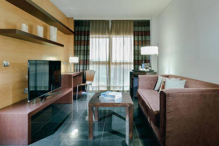 Hesperia Fira Suites Hotel — фото 21