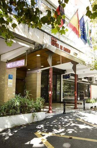 Monarque El Rodeo Hotel